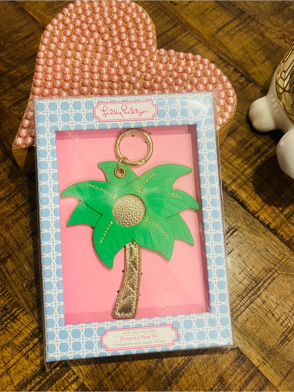 LILLY PULITZER Palm Tree Keychain AirTag Holder GPS Tracker Travel Accessory NWT